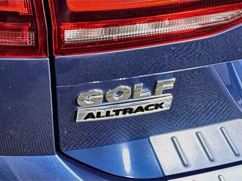 Used 2017 Volkswagen Golf Alltrack SE AWD/4WD image 24