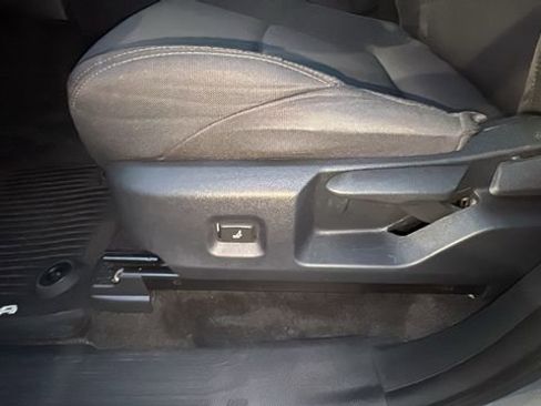 Used 2024 Toyota Tacoma SR5 image 28