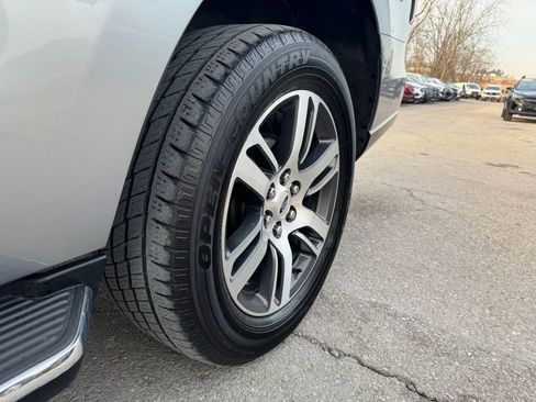 Used 2023 Ford Expedition Limited image 14