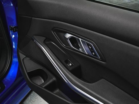 Used 2021 BMW M340i xDrive w/ Premium Package image 17