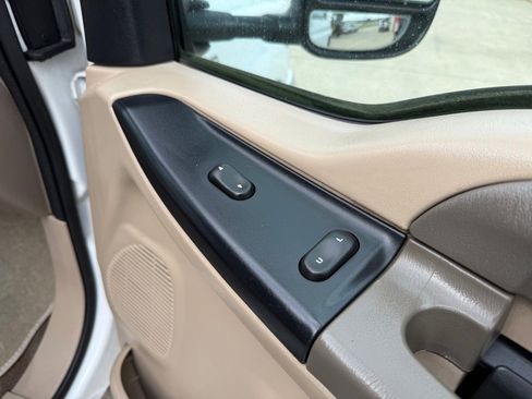 Used 2001 Ford F250 4x4 SuperCab Super Duty image 22