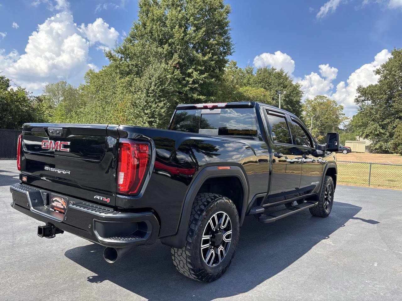 Used 2020 GMC Sierra 2500 AT4 w/ AT4 Premium Package AWD/4WD image 7