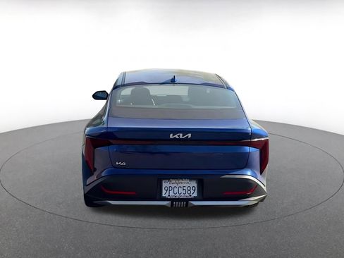 Used 2025 Kia K4 LXS image 12