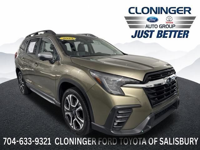Used 2023 Subaru Ascent Limited w/ Technology Package AWD/4WD image 1