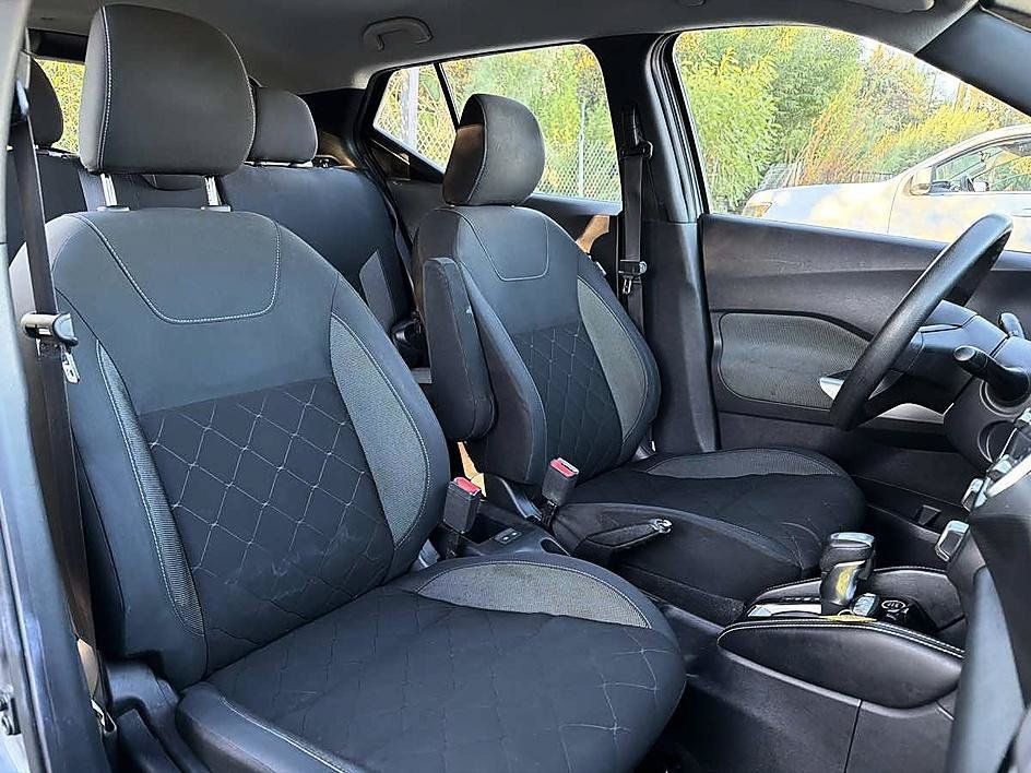 Used 2019 Nissan Kicks SV FWD image 19