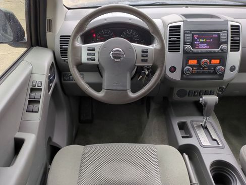 Used 2017 Nissan Frontier SV w/ SV Value Truck Package image 15