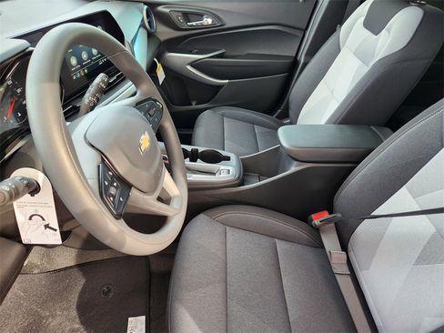 New 2026 Chevrolet Trax LS w/ LS Convenience Package image 9