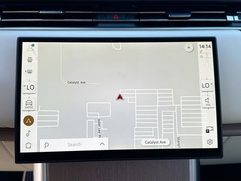 New 2025 Land Rover Range Rover SE image 34