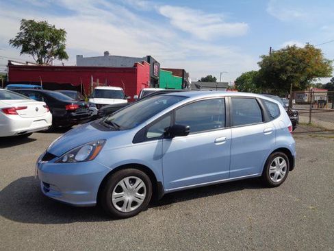 Used 2010 Honda Fit image 2