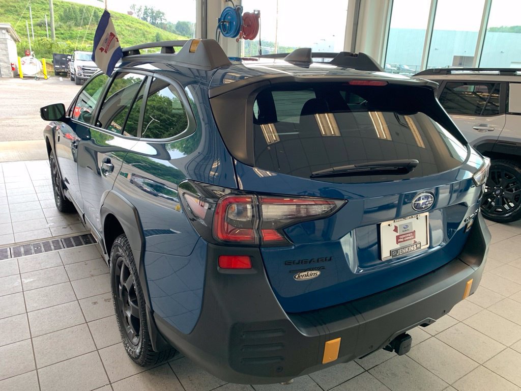 Used 2025 Subaru Outback Wilderness AWD/4WD image 16