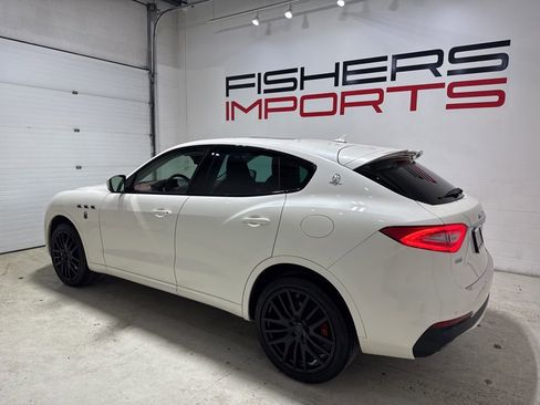 Used 2019 Maserati Levante GTS image 9