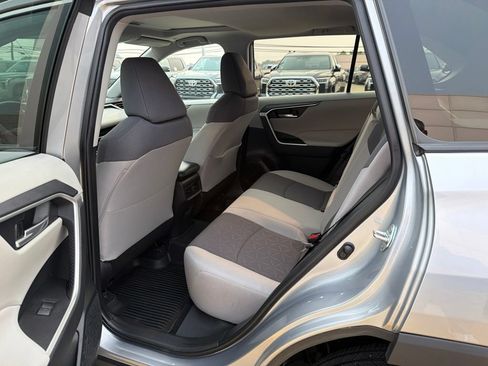 Used 2024 Toyota RAV4 XLE w/ Convenience Package FWD image 18