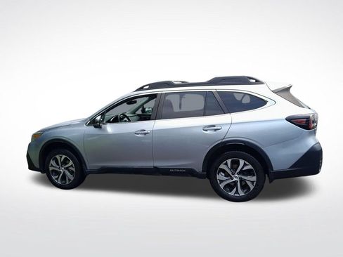 Used 2022 Subaru Outback Limited AWD/4WD image 4