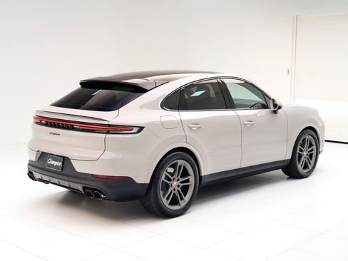 New 2026 Porsche Cayenne Coupe image 9