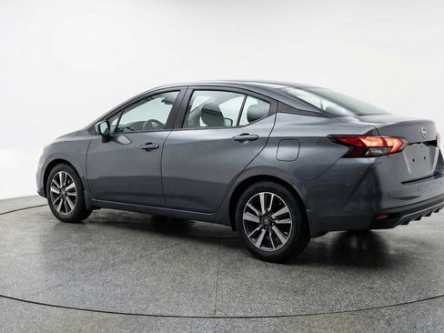 Used 2025 Nissan Versa SV image 6