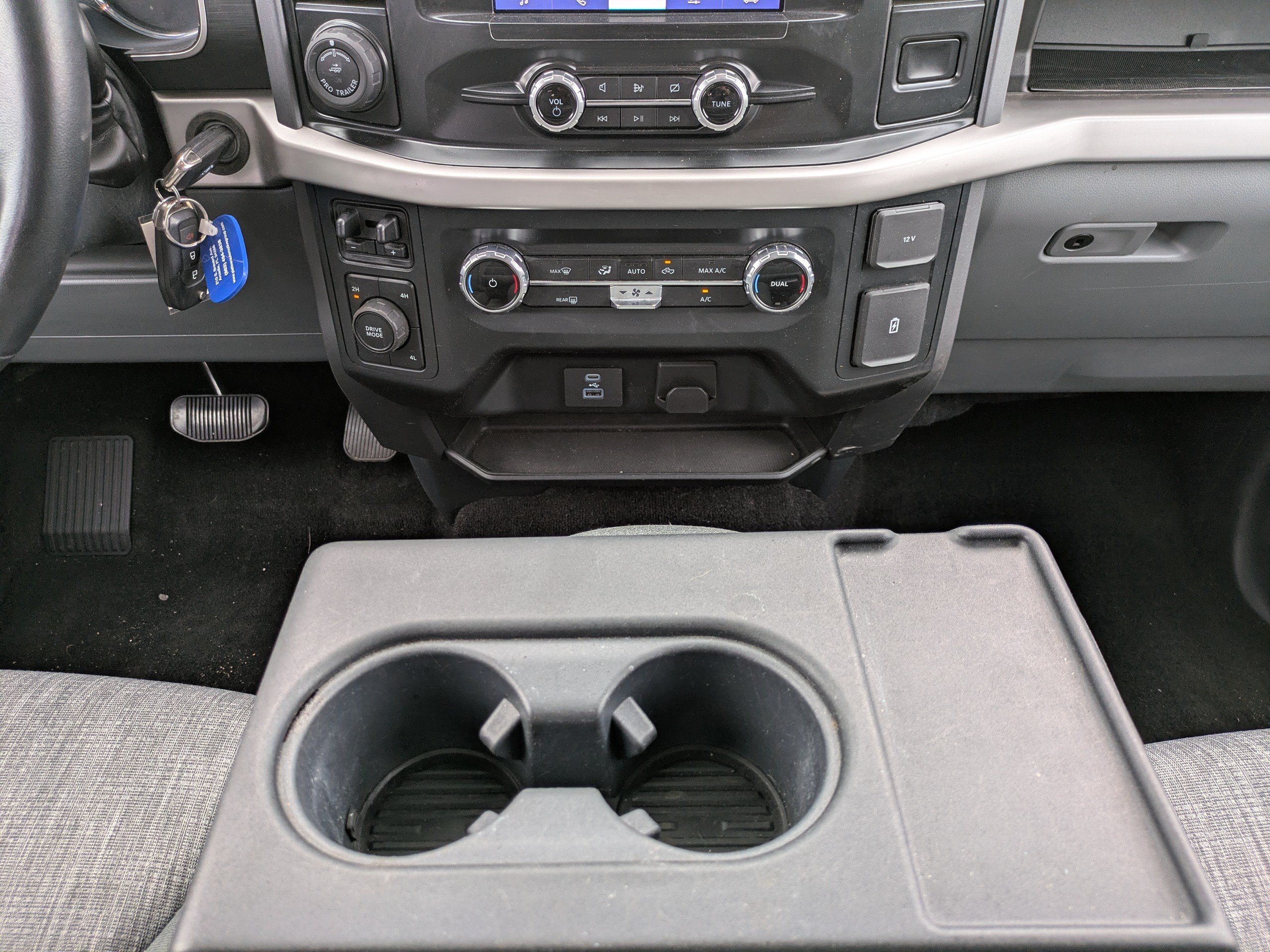Used 2022 Ford F150 XLT w/ Equipment Group 301A Mid AWD/4WD image 18
