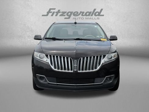 Used 2013 Lincoln MKX AWD image 2
