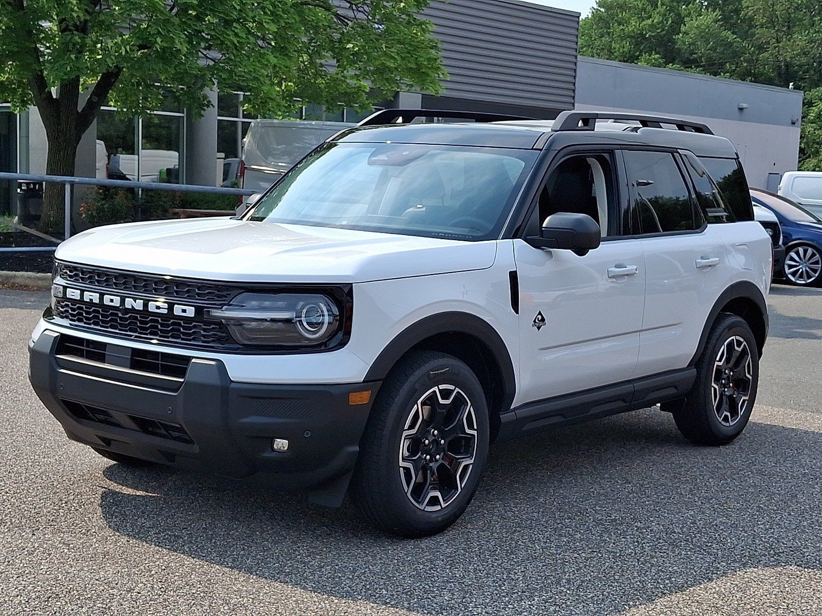 New 2026 Ford Bronco Sport Outer Banks w/ Outer Banks Tech Package+ AWD/4WD image 2