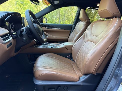 Certified 2025 INFINITI QX60 Autograph w/ Cargo Package image 11