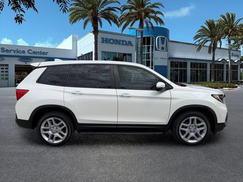 Used 2024 Honda Passport EX-L image 9