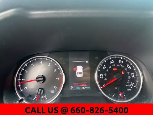 Used 2021 Toyota RAV4 XLE image 19