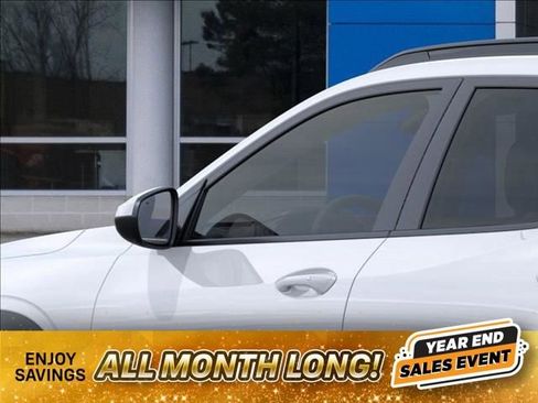 New 2026 Chevrolet Trax LT image 12