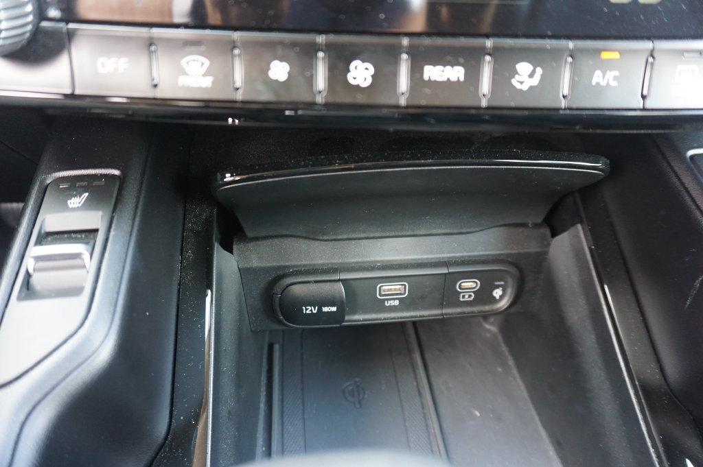 Used 2024 Kia Telluride S w/ S Sunroof Package FWD image 14