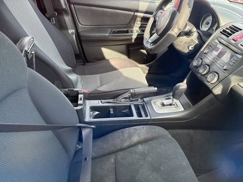 Used 2012 Subaru Impreza 2.0i image 7