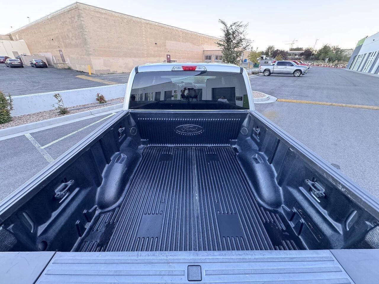 Used 2018 Ford F150 XLT w/ Equipment Group 301A Mid AWD/4WD image 7