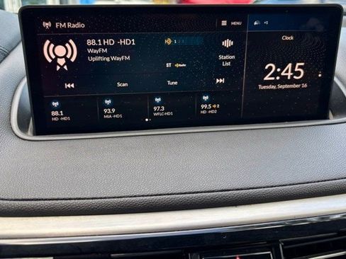 Used 2023 Acura MDX SH-AWD image 33