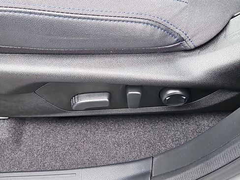 Certified 2025 Subaru Forester Premium image 13