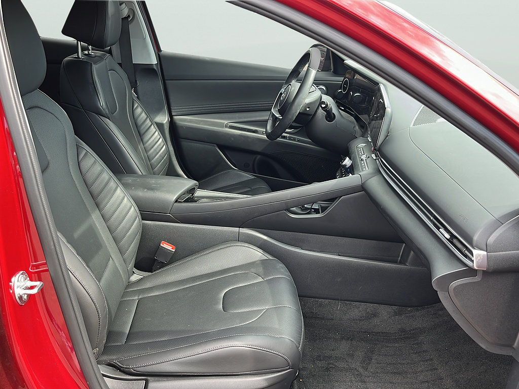 Certified 2024 Hyundai Elantra Limited FWD image 25