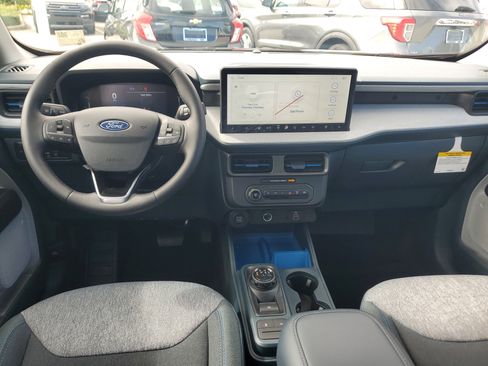 New 2025 Ford Maverick XLT w/ XLT Luxury Package image 13