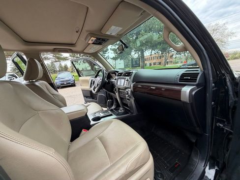 Used 2015 Toyota 4Runner Limited AWD/4WD image 25