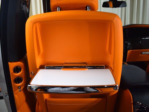 New 2026 Rolls-Royce Cullinan Black Badge image 23