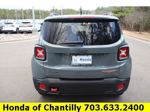 Used 2016 Jeep Renegade Trailhawk w/ Premium Trailhawk Package image 6