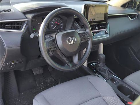 Used 2024 Toyota Corolla Cross AWD Hybrid image 9