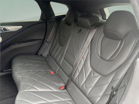 Used 2024 BMW XM image 24