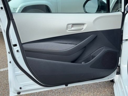 Used 2026 Toyota Corolla LE image 24