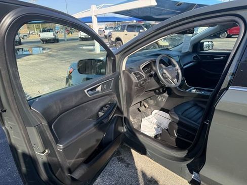 Used 2024 Ford Edge SEL w/ Convenience Package image 16