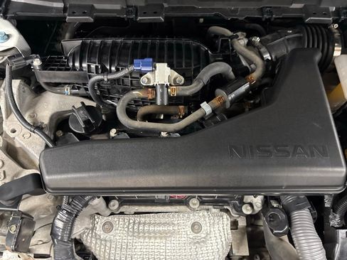 Used 2020 Nissan Rogue SV FWD image 24