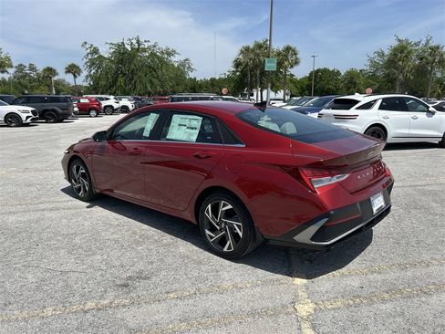 New 2025 Hyundai Elantra Limited image 12