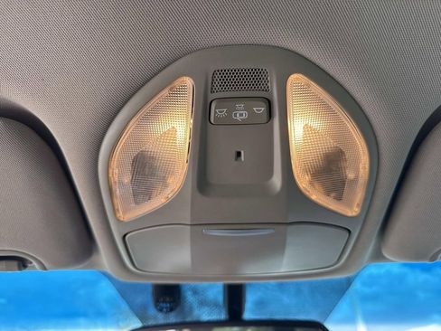 Used 2018 Hyundai Santa Fe Sport w/ 2.4L Value Package 02 image 48