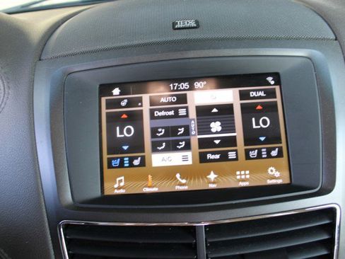 Used 2018 Lincoln MKT AWD w/ Technology Package image 15