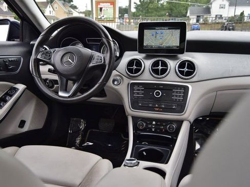 Used 2017 Mercedes-Benz GLA 250 4MATIC image 23