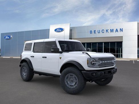 Used 2025 Ford Bronco Badlands image 1