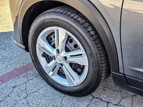 Used 2021 Nissan Kicks S image 8