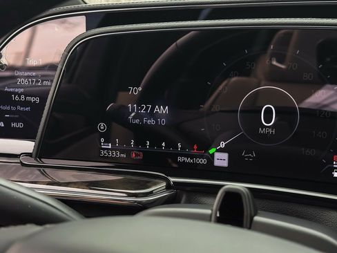 Used 2024 Cadillac Escalade Premium Luxury image 20