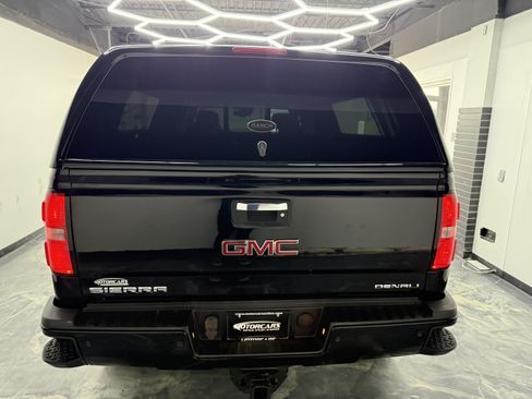 Used 2016 GMC Sierra 2500 Denali w/ Duramax Plus Package AWD/4WD image 4