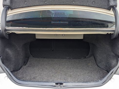 Used 2017 Toyota Camry SE image 20